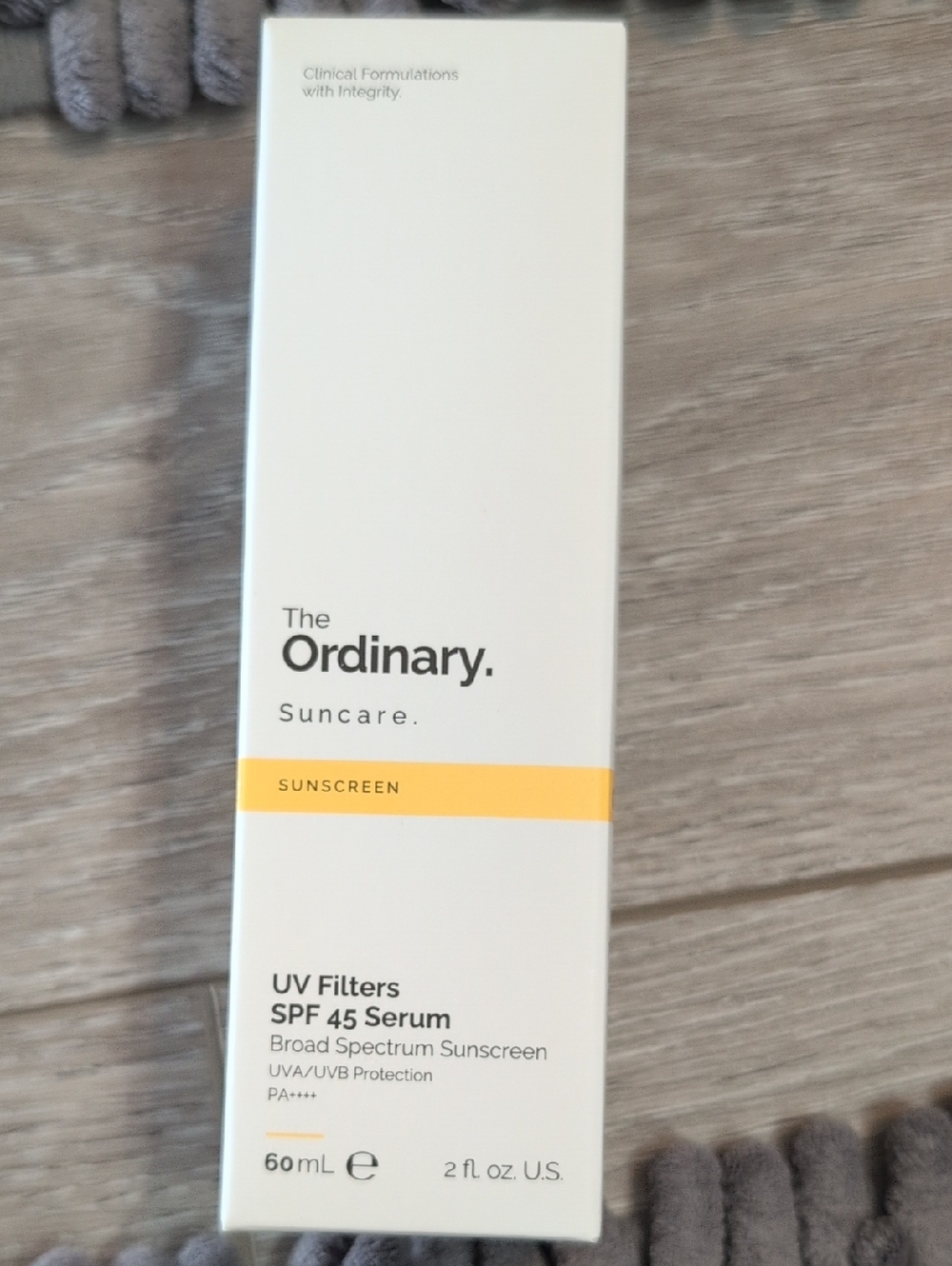 The Ordinary Suncare SPF 45 Serum - White & Yellow Accent